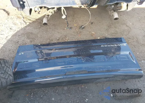 2021 Chevrolet Silverado 1500 4Wd Short Bed Lt Trail Boss from USA, damaged, VIN 1GCPYFED0MZ426052